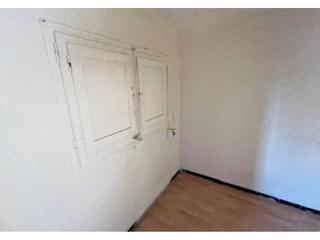 Pis  Greco. Piso en venta para reformar en salt