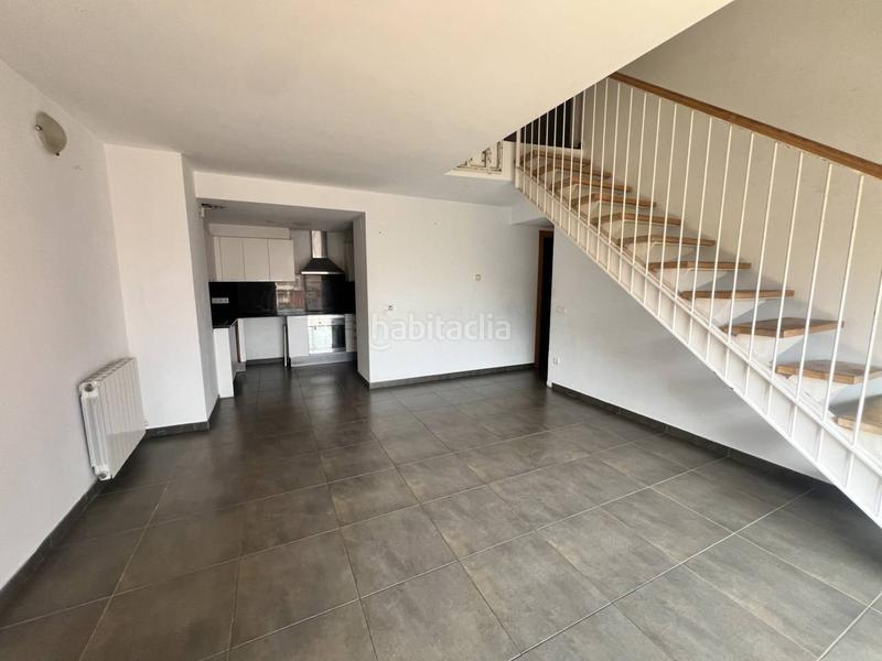Foto 1d7b63f2-a8c6-40db-aa17-53bbc9f69594. Piso atico duplex centro en Centre Figueres