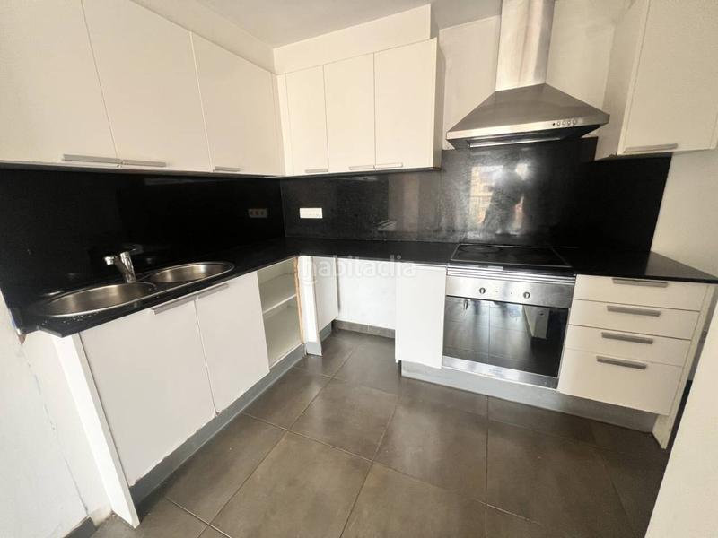 Foto b127516b-2f9b-4853-a6ab-7319c55cd856. Piso atico duplex centro en Centre Figueres