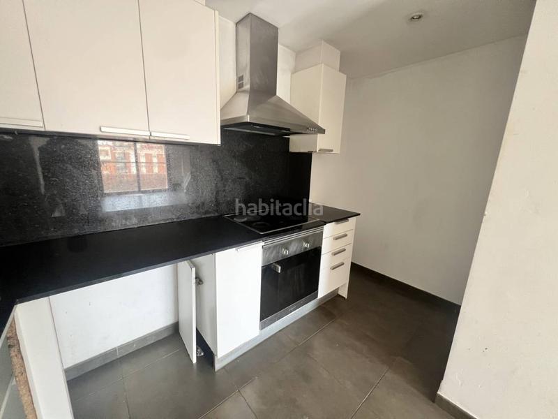 Foto ea4f59f4-fc14-46d7-a982-d0db7d9260f4. Piso atico duplex centro en Centre Figueres