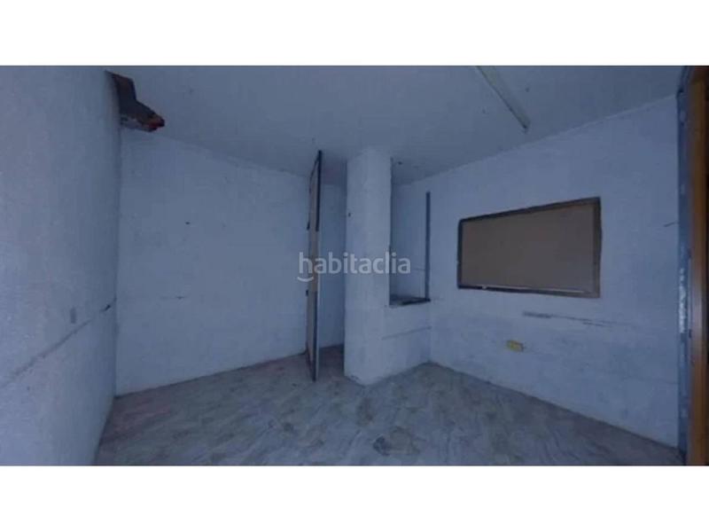 Foto bf6ecdd9-9b1a-4d1f-80e8-f488de708211. Local comercial local en Campclar Tarragona