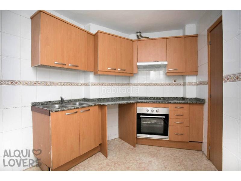 Foto 1ac95be9-5b82-41c3-9af3-4857ac18bd7c. Piso  ocupado en venta en centre en Creu de la Mà Figueres