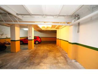 Parking coche  Josep tarrús i bru. Garaje en venta en eixample