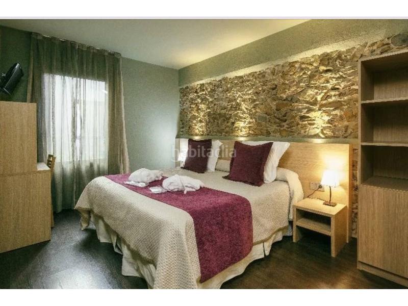 Foto 130b84e8-ffd8-44f2-aa3a-e041e391a4ec. Edifici a Garriguella