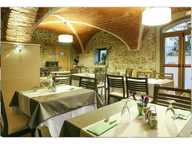 Foto 33f8a1c9-8c9f-474b-93c2-96de4d000956. Edifici a Garriguella