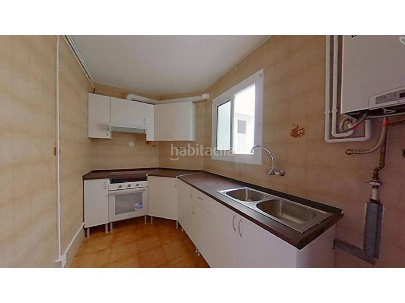 Foto f923a84f-9794-43b7-b4fa-d68e9ac0f6fe. Pis a Els Pins Blanes