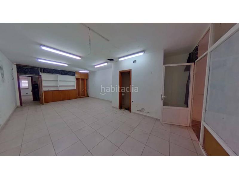 Foto c2a2e9f1-d13d-45b8-a324-a581274aec78. Casa adosada casa ocupada en Centre Blanes