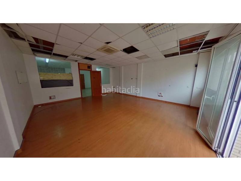 Foto e73f25fc-d4a1-4931-b7ef-b0f1c85b027d. Casa adosada casa ocupada en Centre Blanes