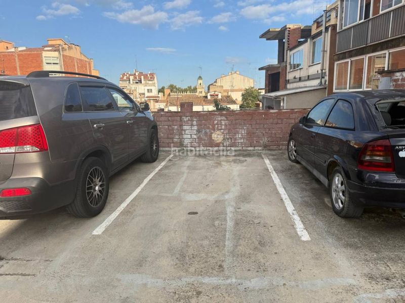 Foto 42b3f6b9-1a5a-41b4-87fb-ef64ee76921f. Affitto posto auto in Centre Figueres