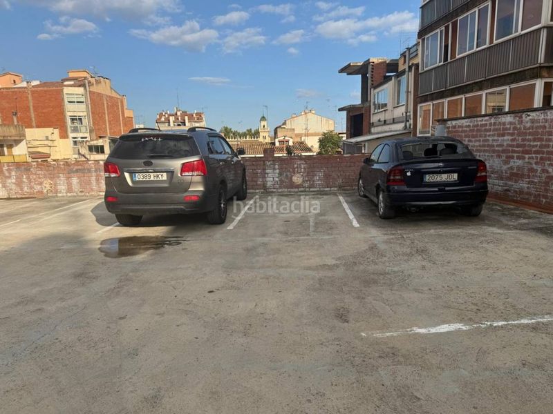 Foto 9c641481-42be-46ee-83a8-373873cb6930. Affitto posto auto in Centre Figueres