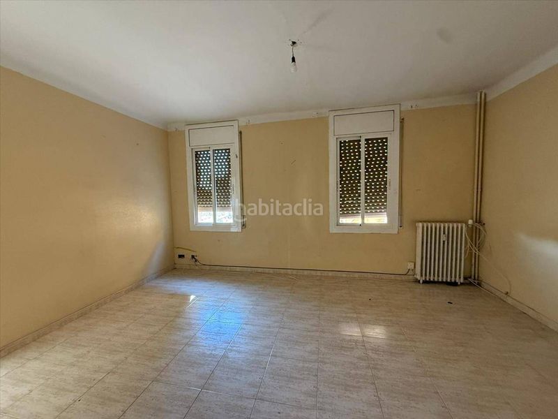 Foto 5b5d5bee-3968-4b5c-92ec-7394b1a69f6a. Flat in Eixample-Horta Capallera Figueres