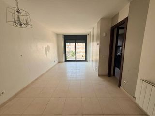 D�plex  Calle notari miquel mar�. Duplex en olot