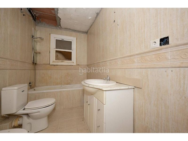 Foto e258f17b-76a8-4116-af30-b86cc501009b. Casa a La Maurina Terrassa