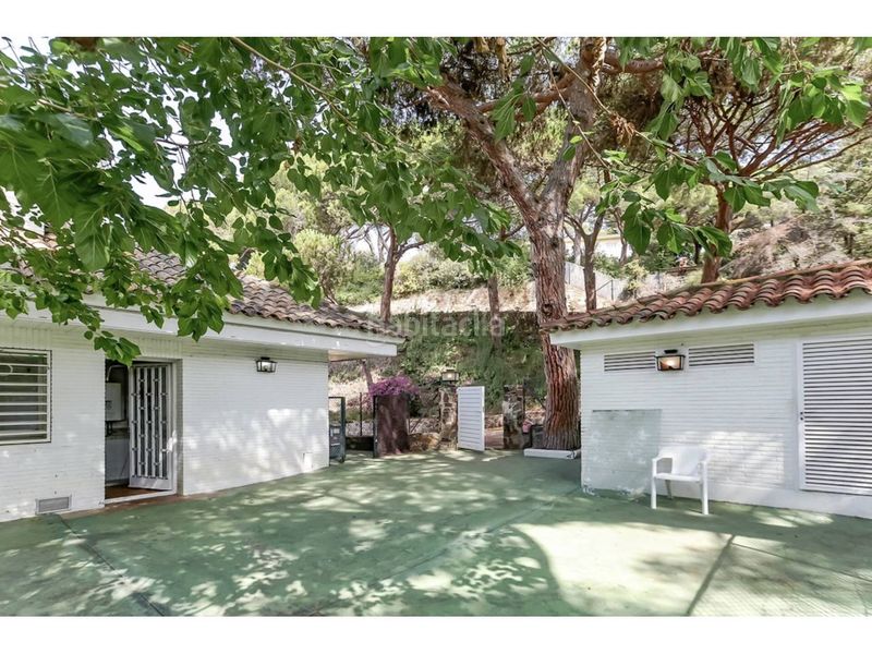 Foto 1501bab2-ceb8-4631-895a-fa1823f2b2bb. Chalet con parcheggio piscina in Centre Sant Andreu de Llavaneres