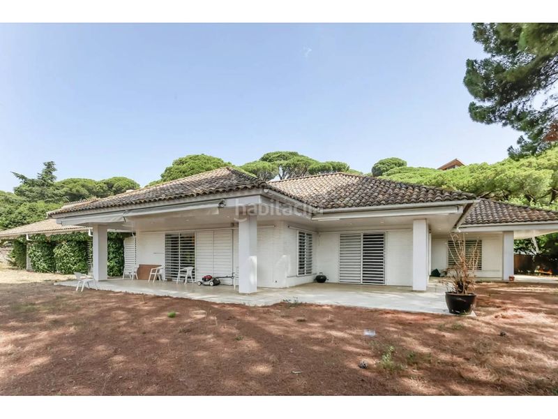Foto ffc79ae6-9245-4ed6-a465-4faf4eee16c3. Chalet con parcheggio piscina in Centre Sant Andreu de Llavaneres