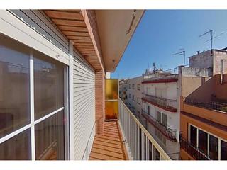 Pis  Guilleries. Piso ocupado en blanes