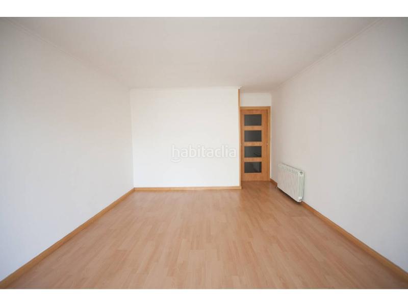 Foto 34c1a237-ddfb-4082-a331-0bd3f36f3471. Piso  en venta en eixample en Sant Narcis Girona