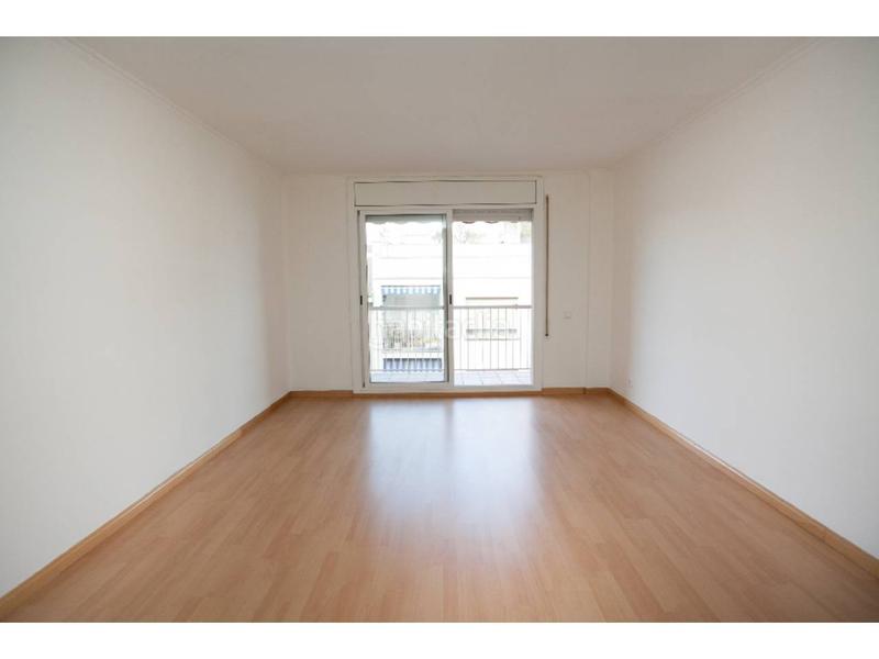 Foto e849019b-2297-44d1-b6ae-642df51908f0. Piso  en venta en eixample en Sant Narcis Girona