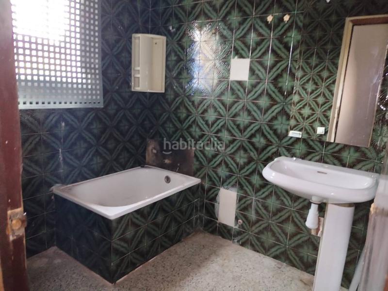 Foto 1275a68e-ddca-4274-9fe5-19fee5a84dca. Casa amb aparcament a Aiguaviva Parc Vidreres