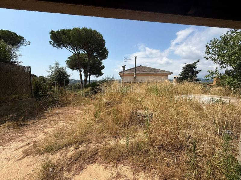 Foto f1bd9e58-6282-407d-a27b-ce52f4110b4f. Casa amb aparcament a Aiguaviva Parc Vidreres