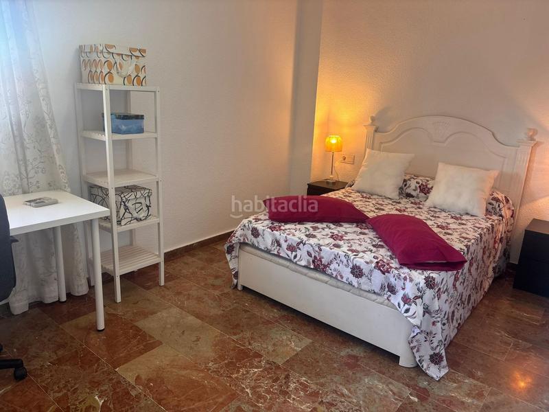 Foto deb16ea4-ac33-4b66-b243-92fe40a7f461. Affitto appartamento con parcheggio in Joaquina Eguaras Granada
