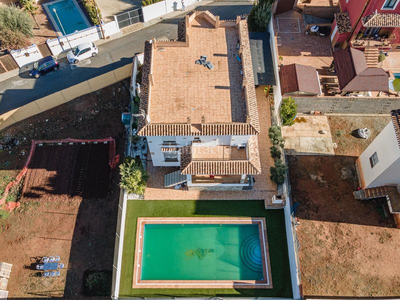 Foto 8a314855-ff54-42ff-9205-b3ef6d003f10. Chalet con parcheggio piscina in Villa de Otura
