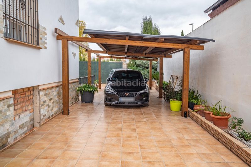 Foto c83fb700-55da-4eb9-845b-0f46671b69b5. Chalet con parcheggio piscina in Villa de Otura