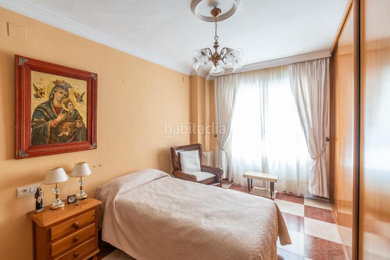 Foto 80af5bab-4c99-49bb-bd6d-84509e15890e. Etagenwohnung mit heizung in Camino de Ronda Granada