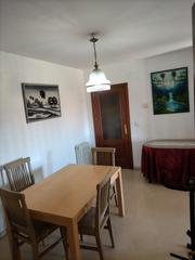 Miete Etagenwohnung  Calle padre claret. Se alquila piso completo en joaquina eguaras