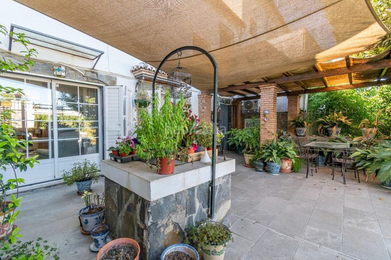 Foto 11010190-1566-40fe-9324-92cc4c4f95ce. Casa amb piscina a Purchil Vegas del Genil