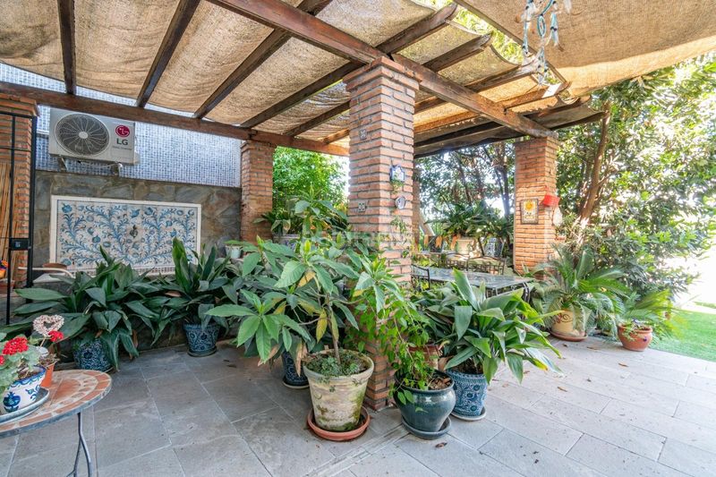 Foto 50cf0074-060c-4fda-b2df-9dfb50f9babd. Casa amb piscina a Purchil Vegas del Genil