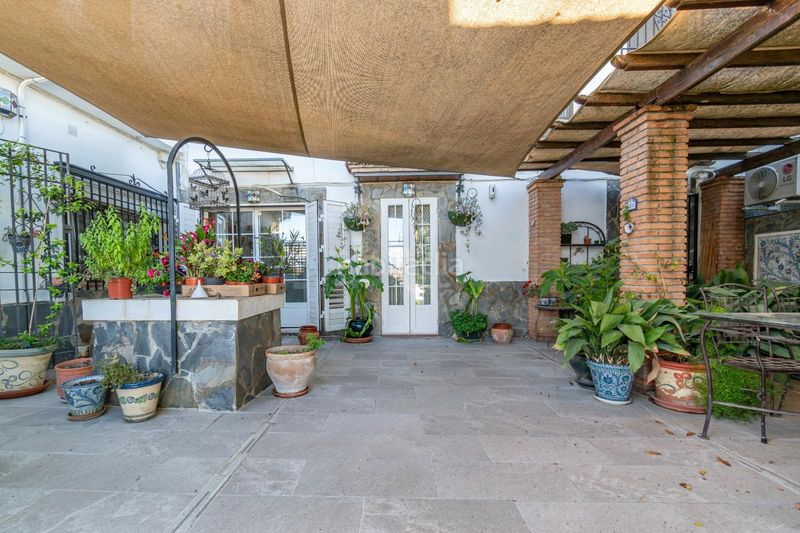 Foto 69016afa-59a7-4520-a6da-2838bd1fc937. Casa amb piscina a Purchil Vegas del Genil