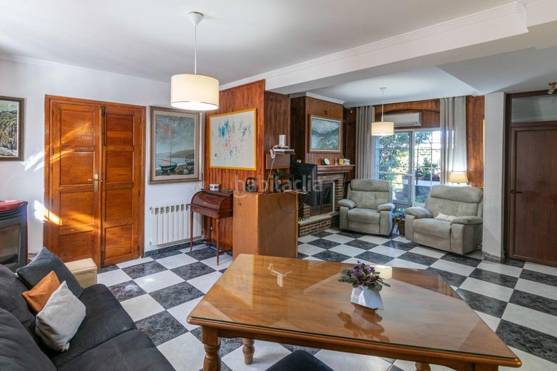 Foto c5defce5-0586-43a3-9f42-42997e6e408b. Casa amb piscina a Purchil Vegas del Genil