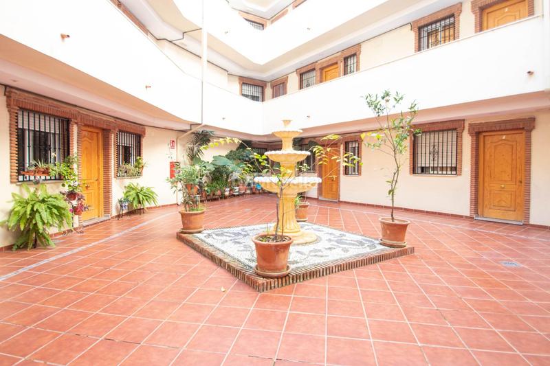 Foto 7dec0162-a757-416c-9eeb-0950f79ec101. Pis amb aparcament a La Zubia Ciudad Zubia (La)