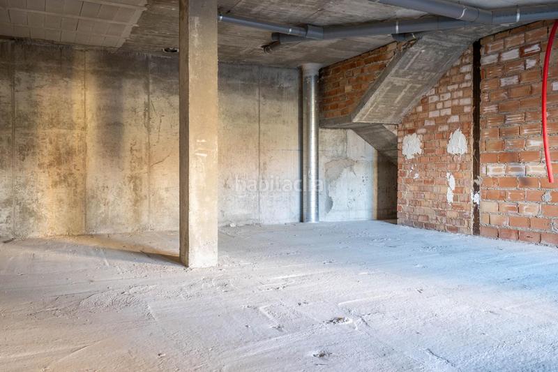 Foto 9a0d3b6f-f14e-44fc-991b-2f8394a59171. Local comercial a calle españa 31 a Cájar