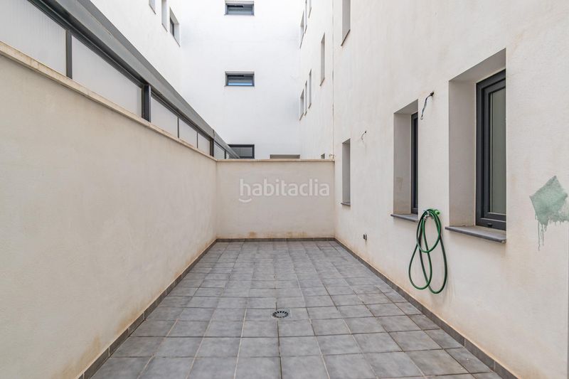 Foto aa401021-c433-41d7-887d-79f8ea6f8eb6. Pis amb aparcament piscina a San Miguel Armilla