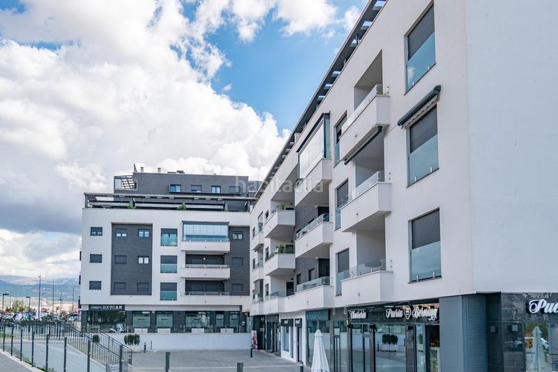 Foto dd5e588a-812d-4ad8-9fdd-676cf50a9d05. Pis amb aparcament piscina a San Miguel Armilla