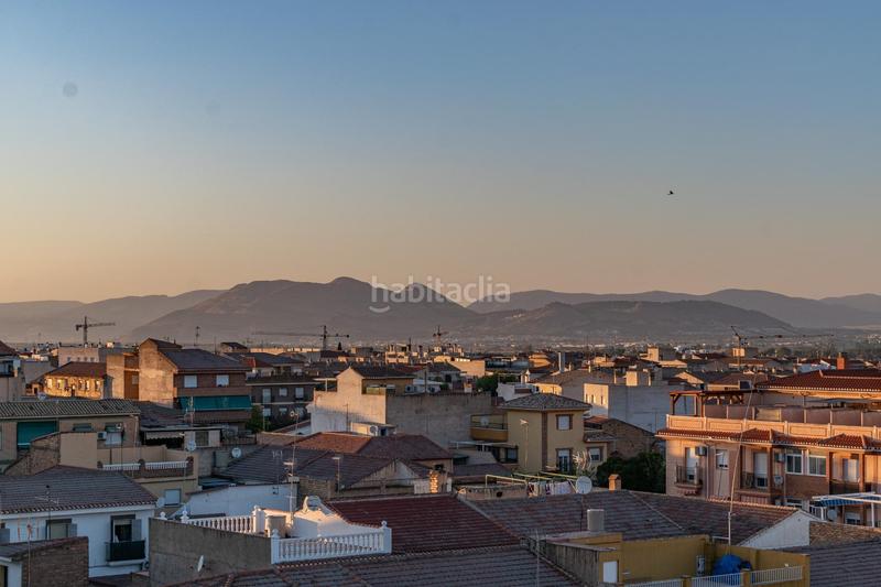 Foto 1c5f93a3-dfd3-4ec5-a679-0feb00b1aed0. Àtic amb calefacció aparcament a Avda. De los Ogíjares Armilla