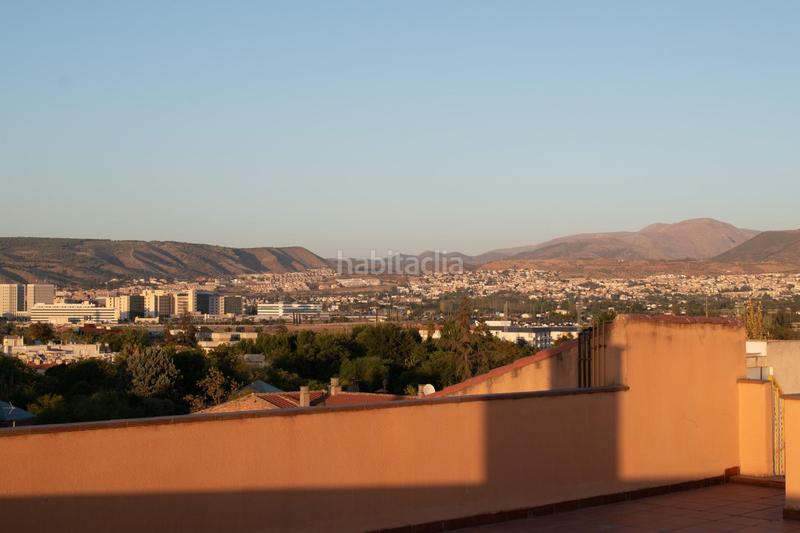 Foto 458375ca-7683-442e-a0e5-7281262117ec. Àtic amb calefacció aparcament a Avda. De los Ogíjares Armilla