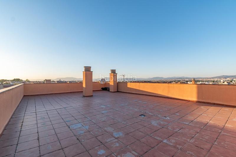 Foto 77b3720b-4c4f-4db8-8f7e-93d076d71187. Àtic amb calefacció aparcament a Avda. De los Ogíjares Armilla