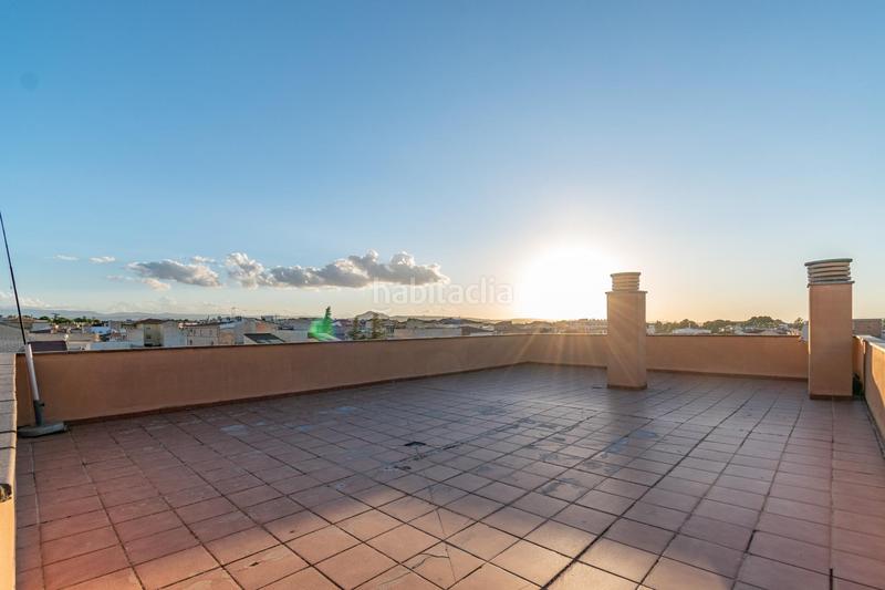 Foto b407f706-825e-4b6e-8697-e4acbf8a5d4f. Àtic amb calefacció aparcament a Avda. De los Ogíjares Armilla