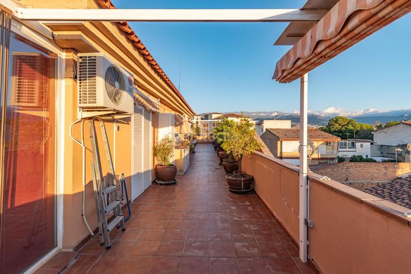 Foto f07f6bb6-df04-4fde-98cf-e1e6b9dc2459. Àtic amb calefacció aparcament a Avda. De los Ogíjares Armilla