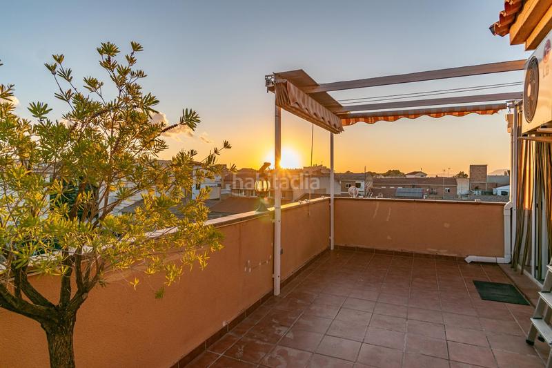 Foto feedb902-2efb-4f34-bfd0-24311a79a150. Àtic amb calefacció aparcament a Avda. De los Ogíjares Armilla