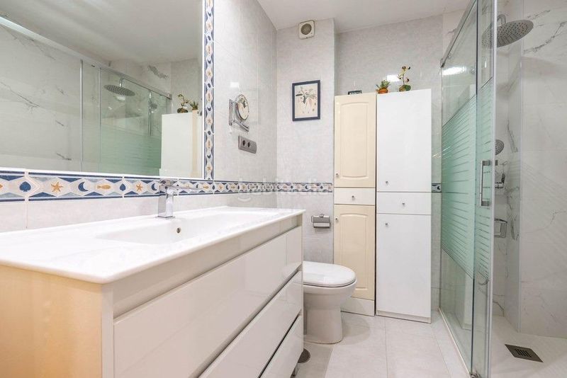 Foto aeee2c00-f0b8-4775-a571-9a5c9ff59466. Ático  junto a constitución en Centro - Sagrario Granada