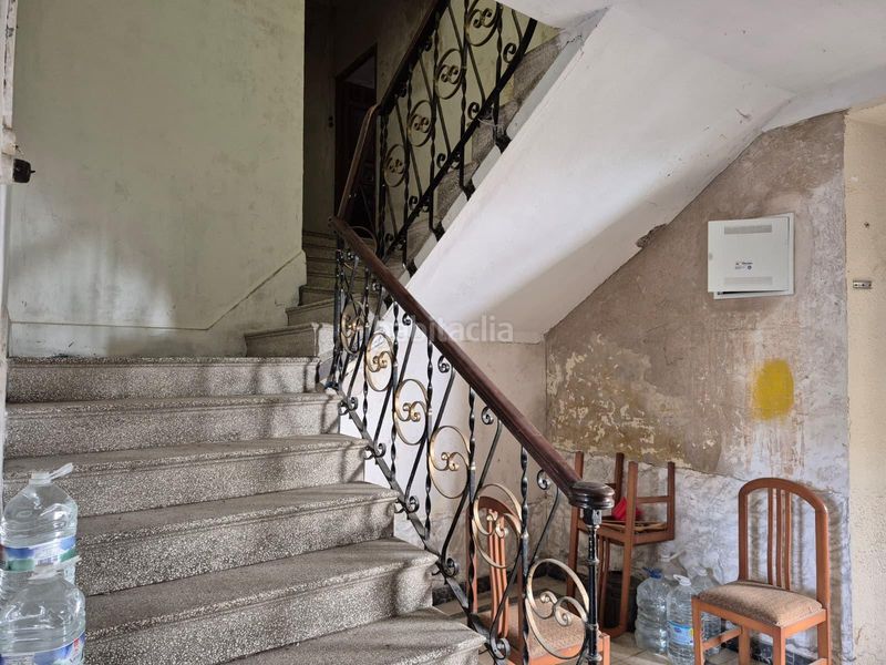 Foto 1d954fa4-7a69-4acf-b7f6-f6fef2f105f5. Casa adossada amb aparcament a Loja