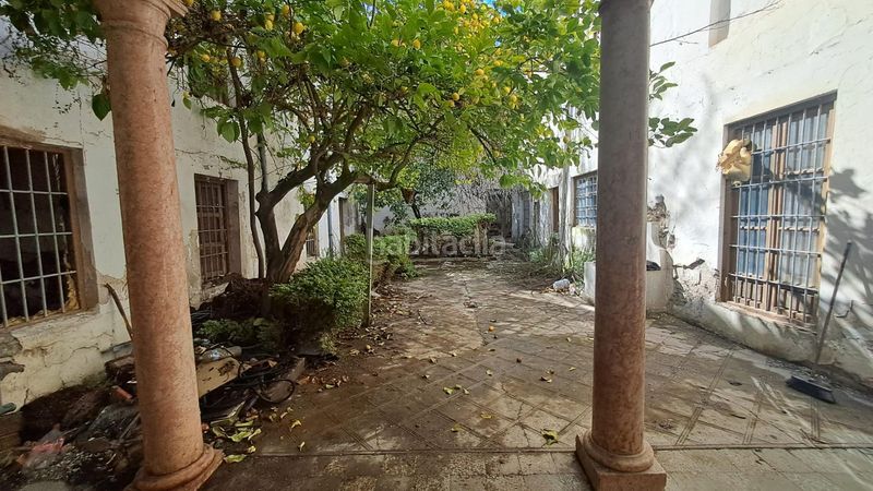 Foto 42638307-2fc8-4f5f-bded-fecd8525bffe. Casa adossada amb aparcament a Loja