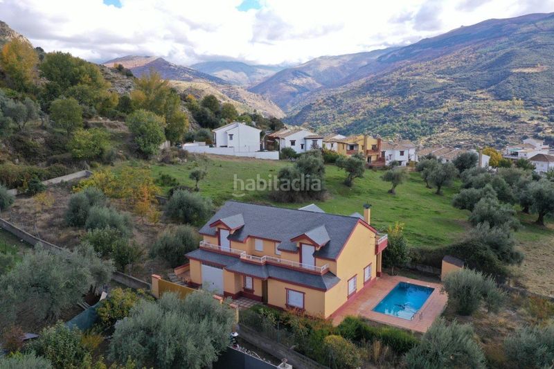 Foto 496258eb-99b2-406f-bbe0-8de354762392. Xalet amb aparcament piscina a Güéjar Sierra
