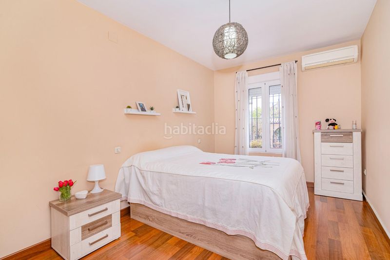 Foto 7b9f4edd-17fc-4987-8e87-01b78339da7b. Pis a La Zubia Ciudad Zubia (La)