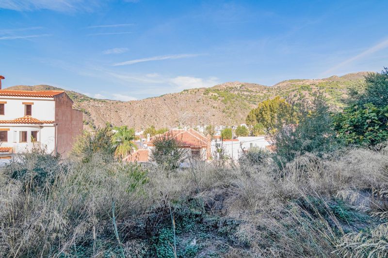 Foto cc136a45-937b-4372-902f-af6072ae0f8e. Terreny residencial a calle calle parradas a Vélez de Benaudalla