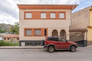 Haus in Alfacar. Magnífica casa en alfacar con vistas a la montaña